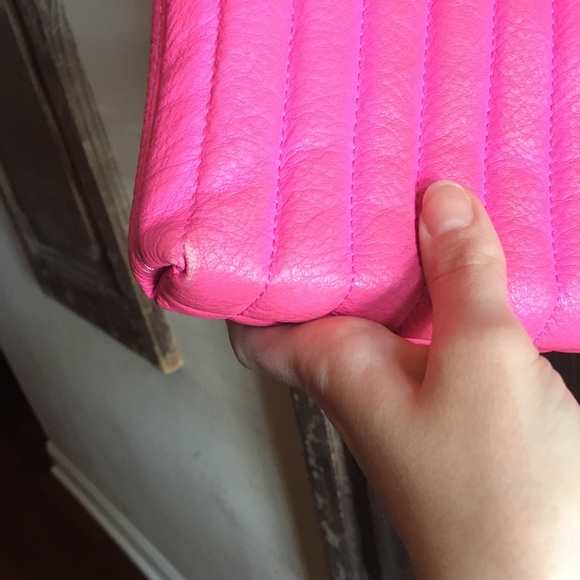 Hot Pink Kate Spade Shoulder/Crossbody Bag! - Picture 7 of 8